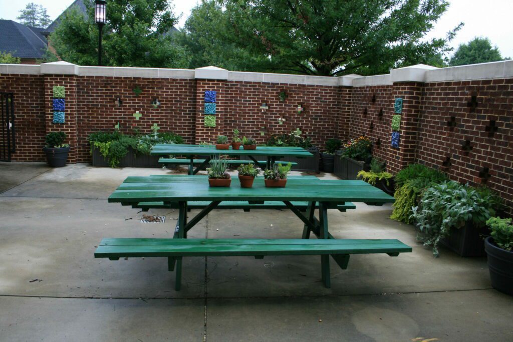 Sculpture garden picnic tables
